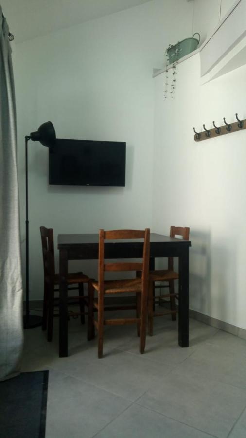 Logement Entier Dans Village Calme Guillerval Экстерьер фото