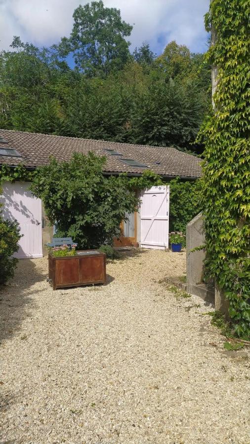 Logement Entier Dans Village Calme Guillerval Экстерьер фото